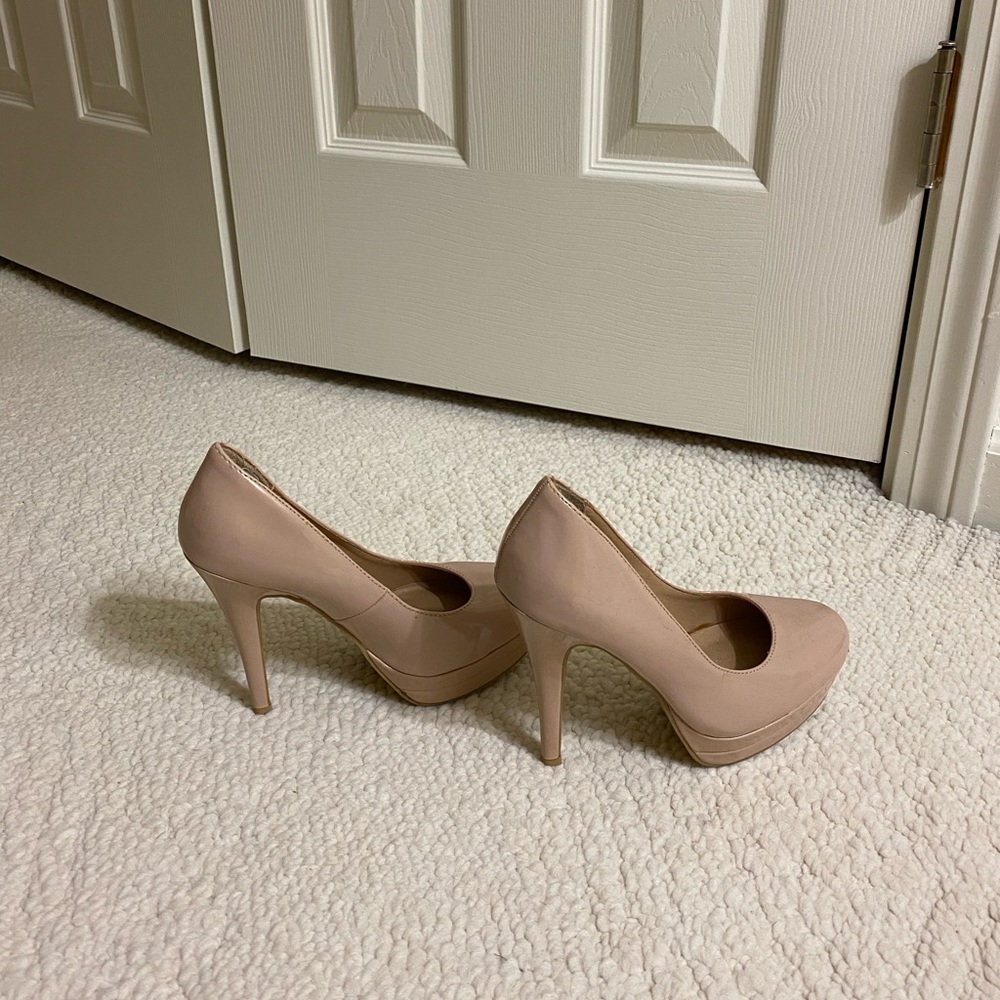 Lauren Conrad nude heels